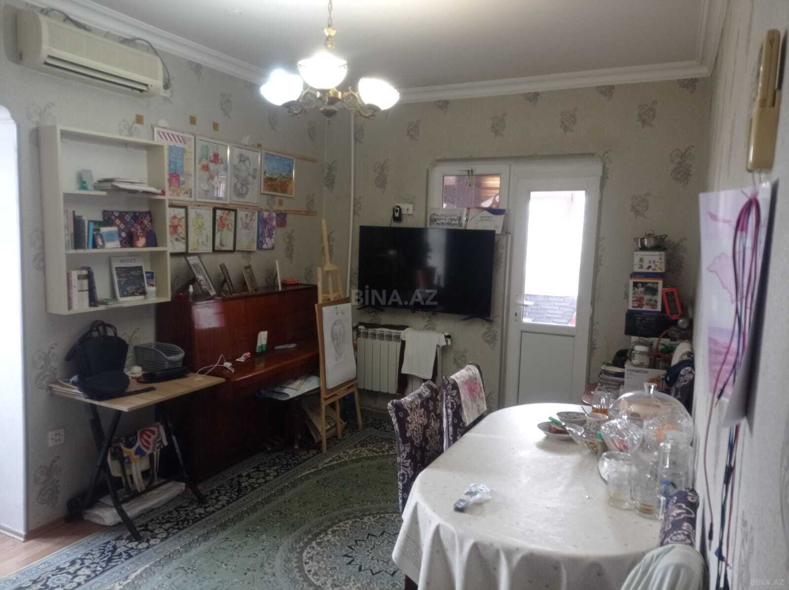 1 otaqlı Köhnə tikili, 7-ci mikrorayon q., Bakı