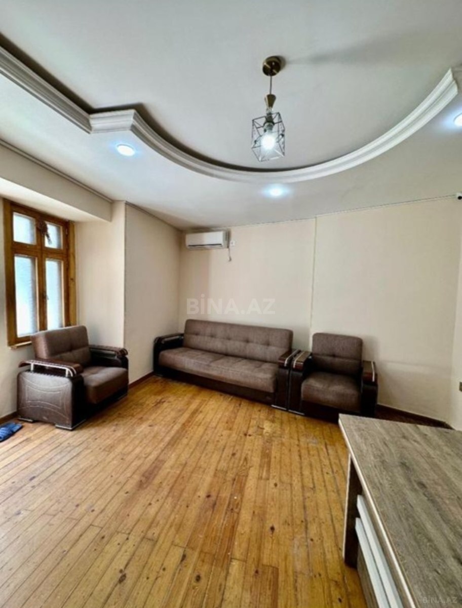 4 otaqlı Köhnə tikili, İçəri Şəhər m., Bakı