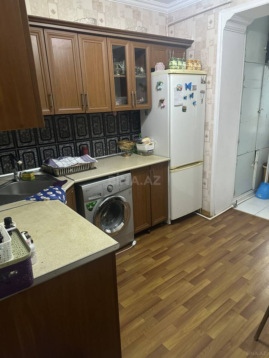 3 otaqlı Köhnə tikili, 9-cu mikrorayon q., Bakı