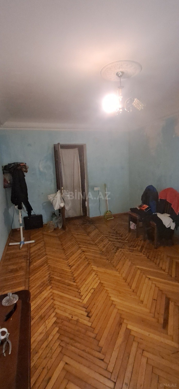 3 otaqlı Köhnə tikili, Neftçilər m., Bakı