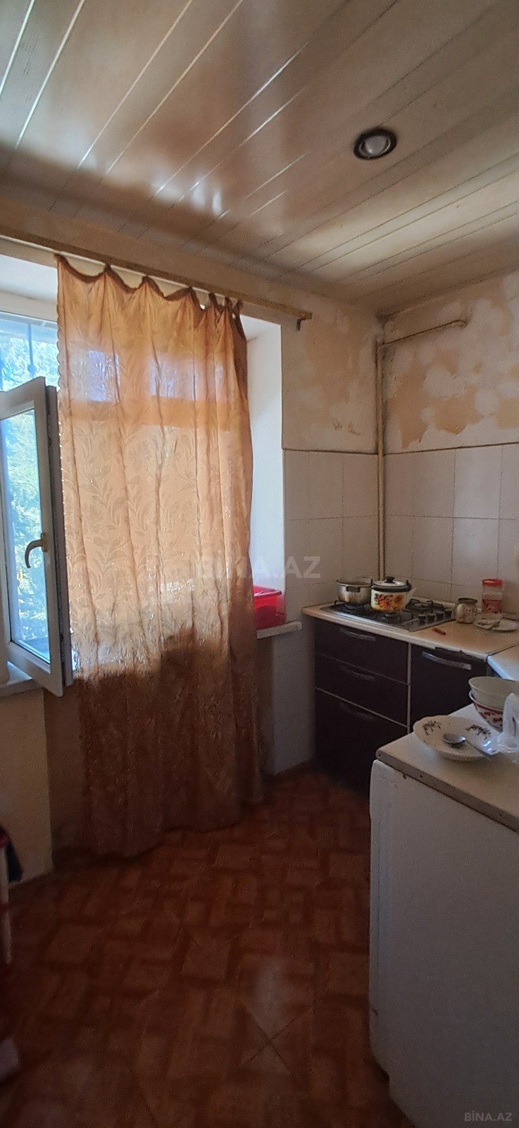 3 otaqlı Köhnə tikili, Neftçilər m., Bakı