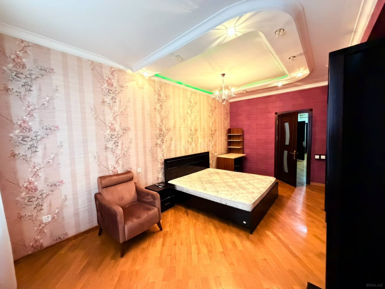2 otaqlı Yeni tikili, 8 Noyabr m., Bakı