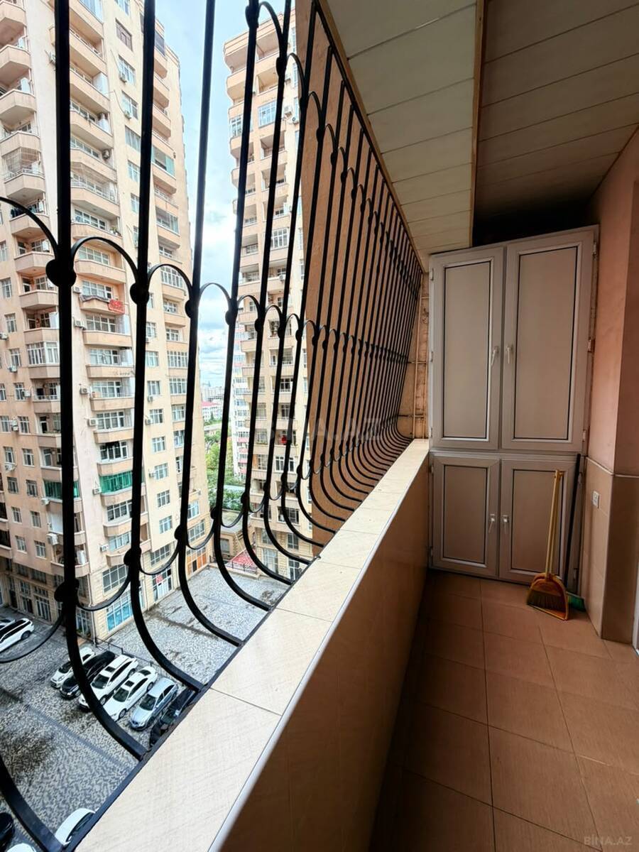 2 otaqlı Yeni tikili, 8 Noyabr m., Bakı
