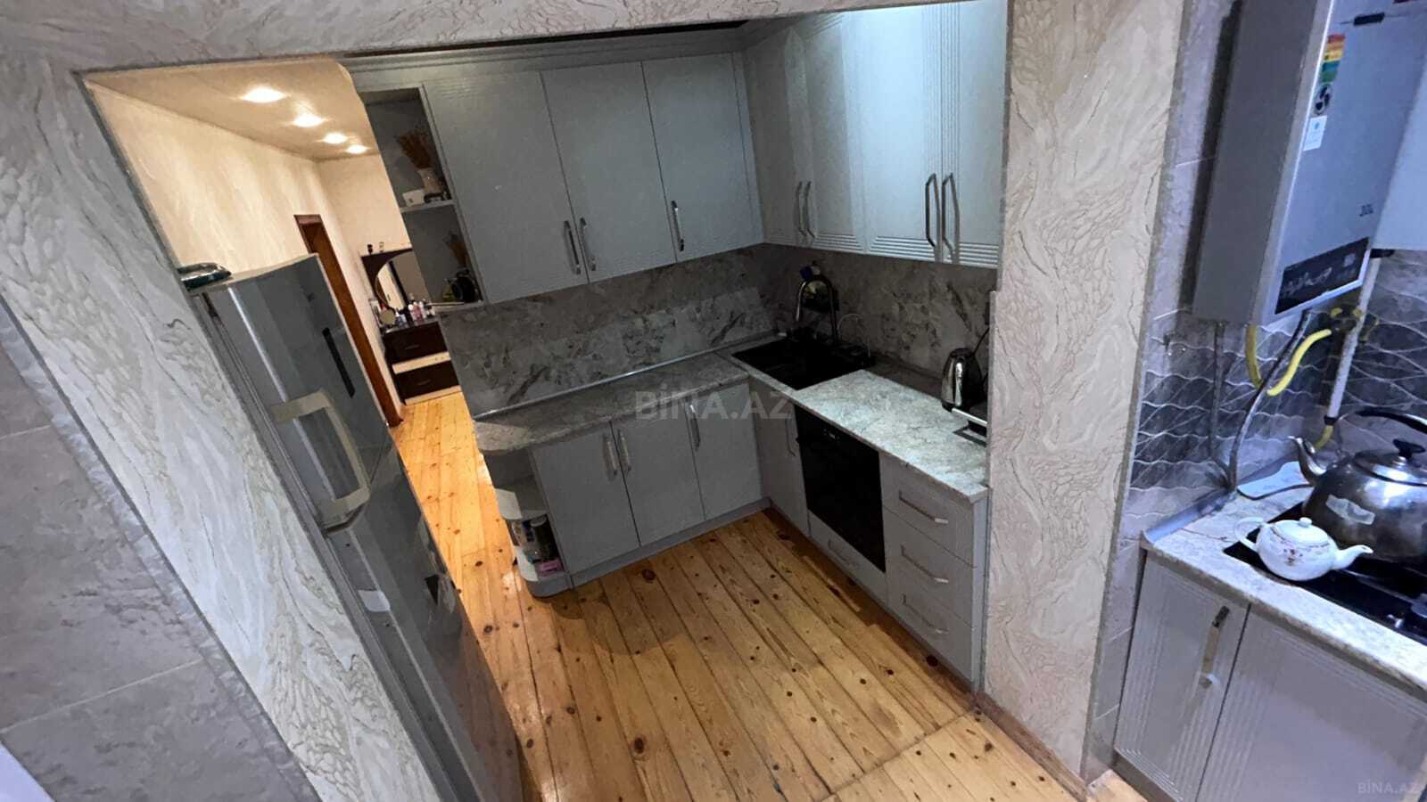 2 otaqlı Köhnə tikili, Yeni Günəşli q., Bakı