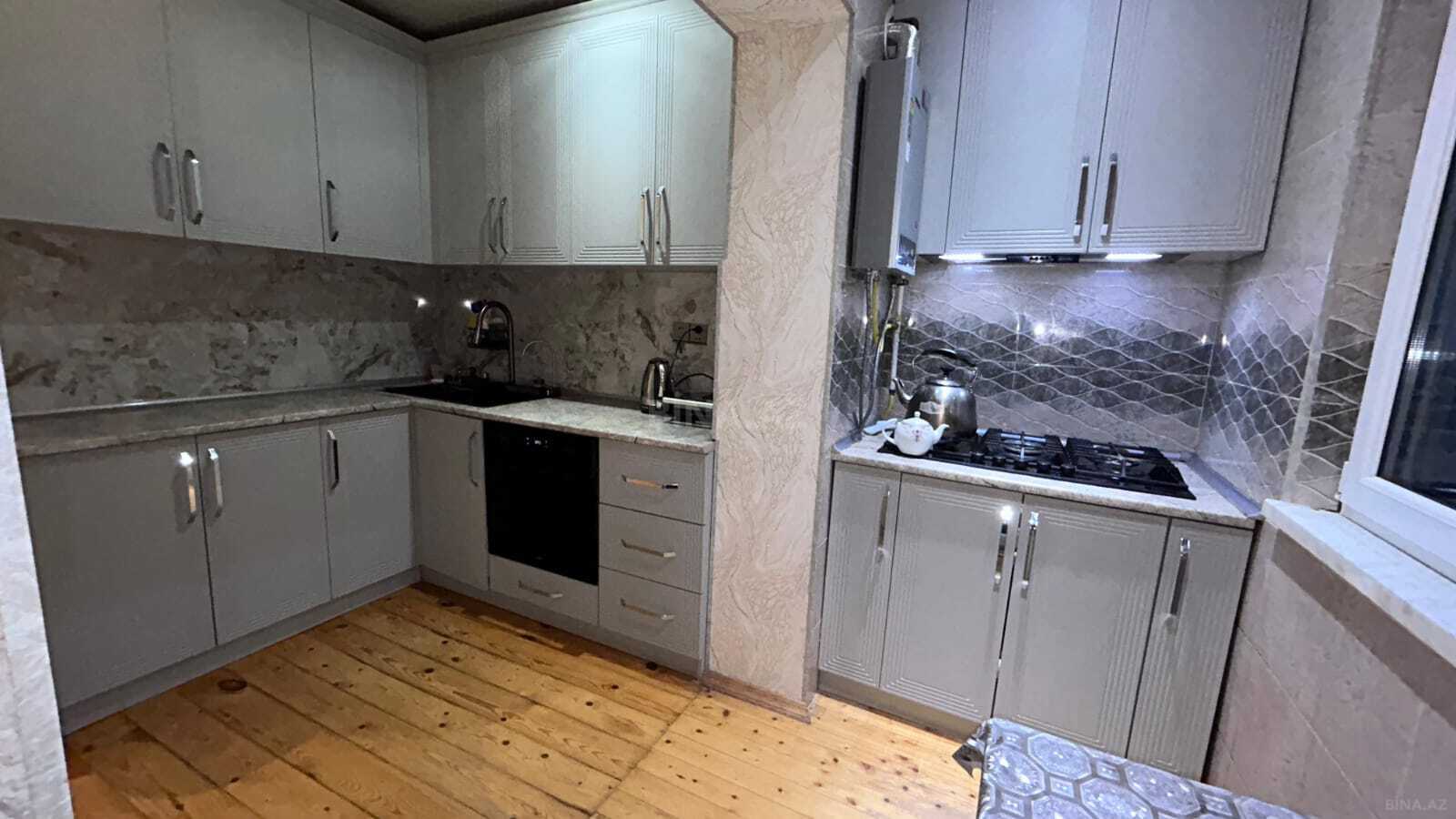 2 otaqlı Köhnə tikili, Yeni Günəşli q., Bakı