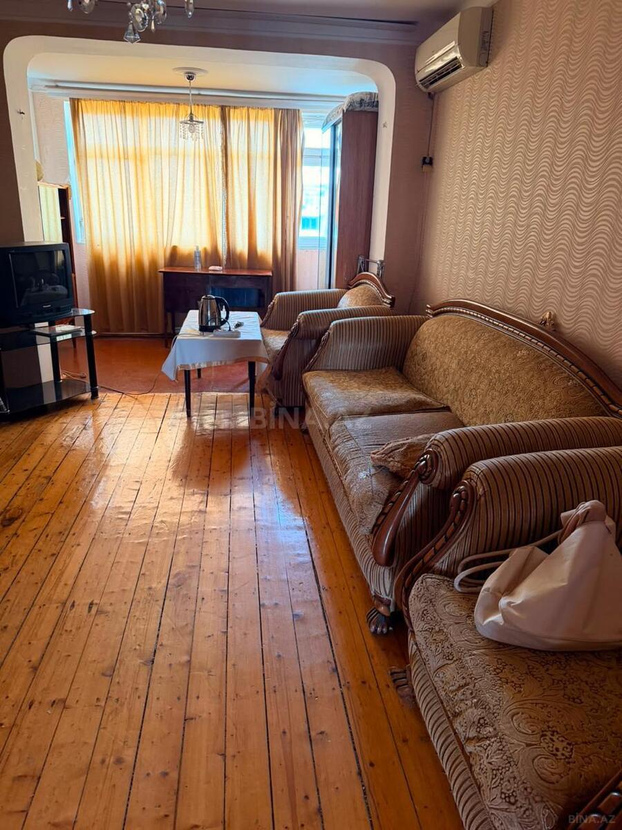3 otaqlı Köhnə tikili, Gənclik m., Bakı