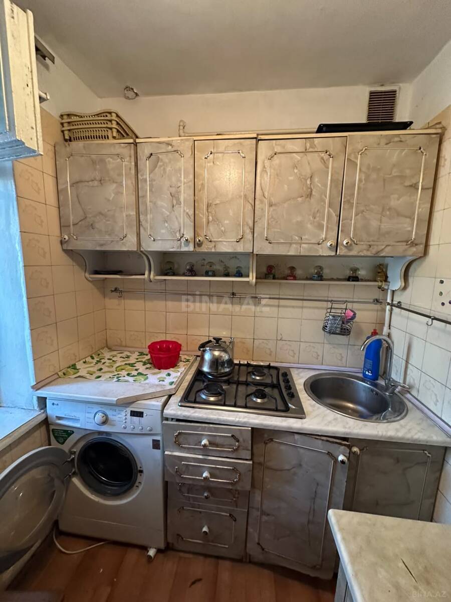 3 otaqlı Köhnə tikili, Gənclik m., Bakı
