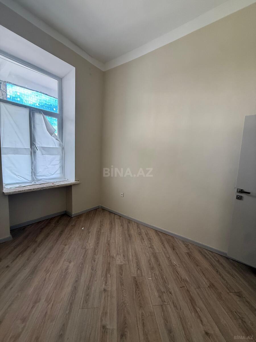 3 otaqlı Köhnə tikili, Xətai r., Bakı
