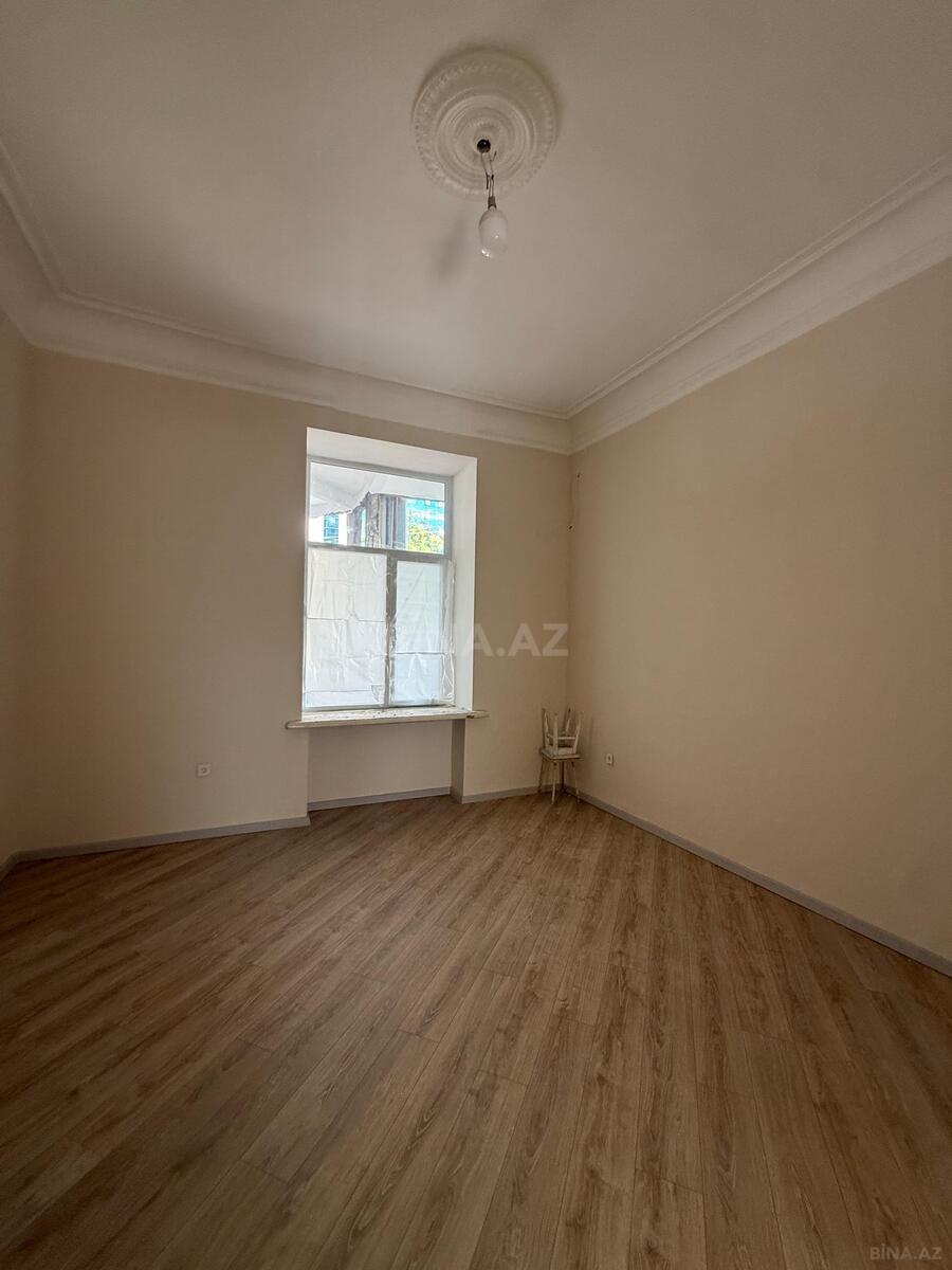 3 otaqlı Köhnə tikili, Xətai r., Bakı