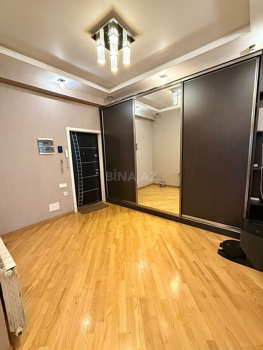 3 otaqlı Yeni tikili, Qara Qarayev m., Bakı