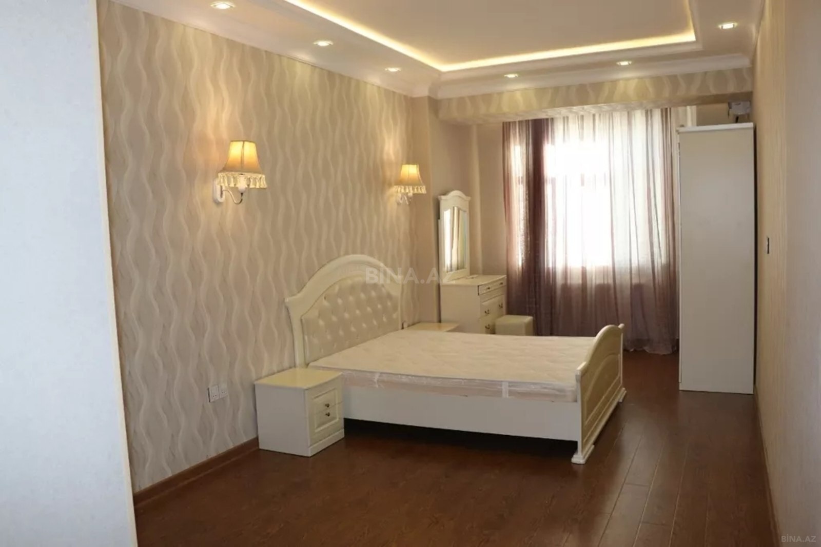 3 otaqlı Yeni tikili, Elmlər Akademiyası m., Bakı