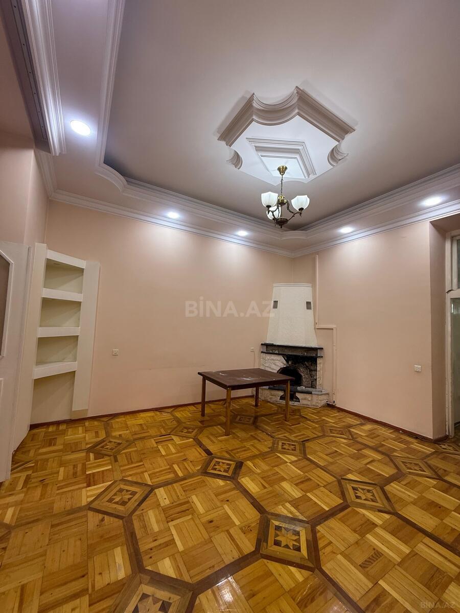 3 otaqlı Köhnə tikili, Xətai r., Bakı