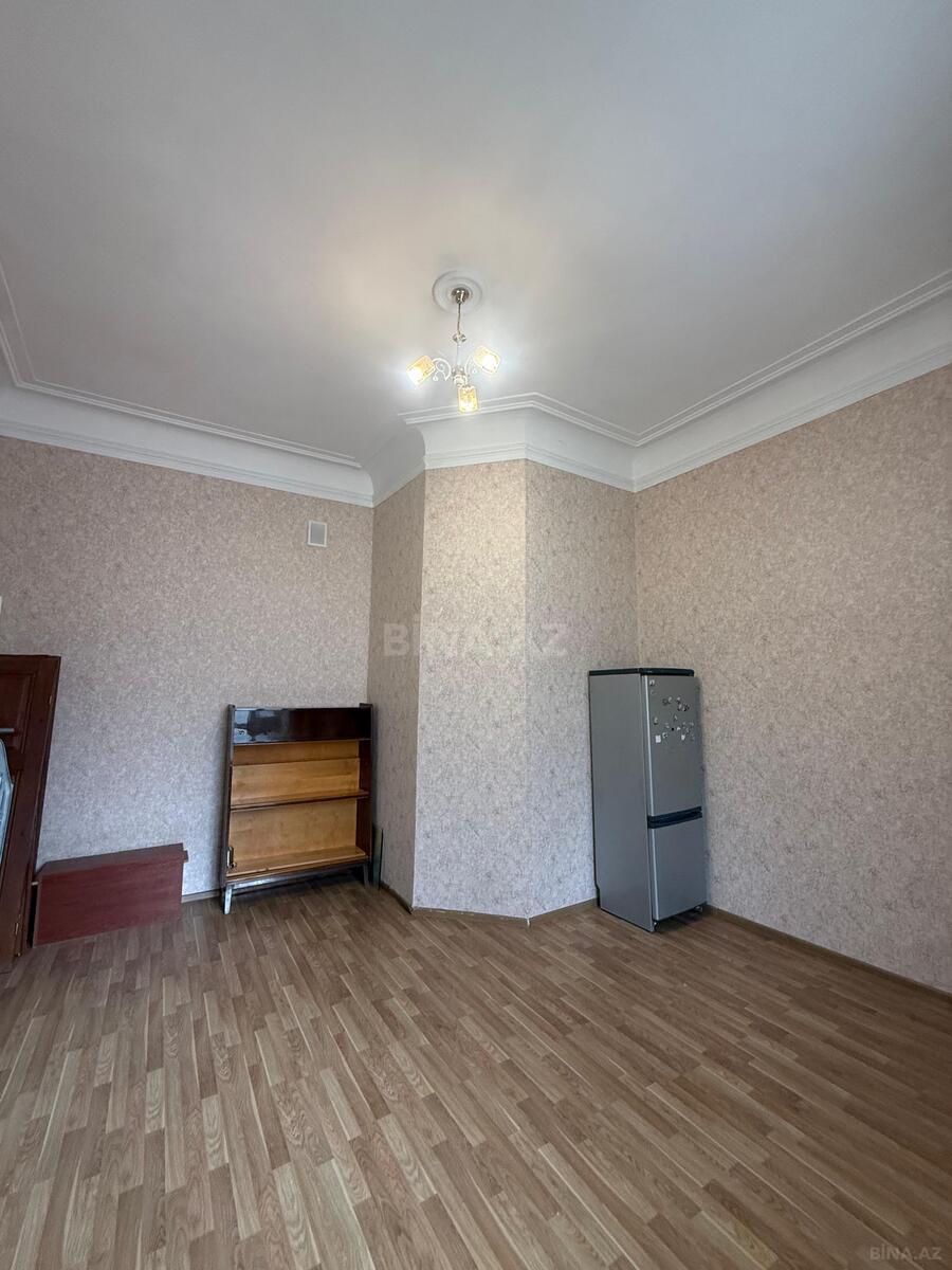 3 otaqlı Köhnə tikili, Xətai r., Bakı