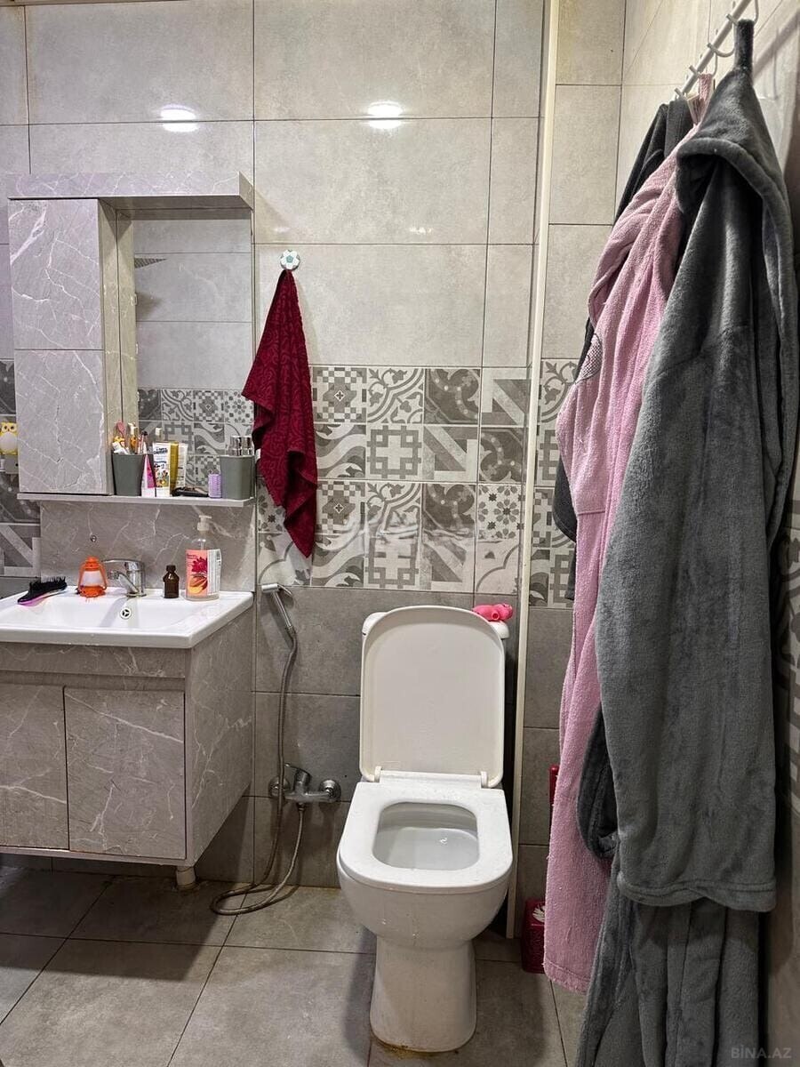 2 otaqlı Köhnə tikili, Xalqlar Dostluğu m., Bakı