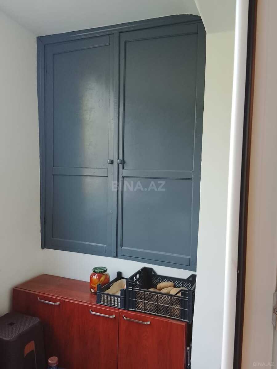 3 otaqlı Köhnə tikili, Neftçilər m., Bakı