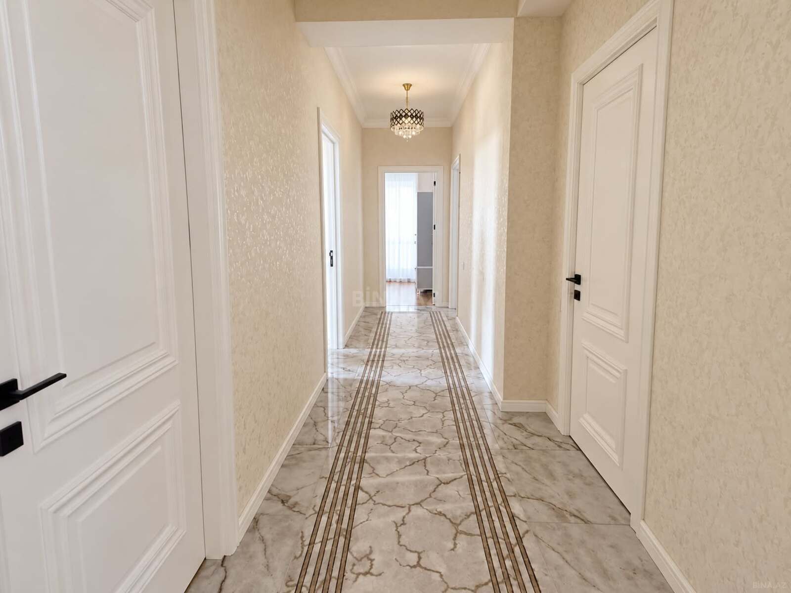 3 otaqlı Yeni tikili, Neftçilər m., Bakı