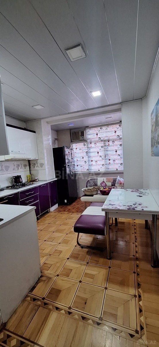 4 otaqlı Köhnə tikili, Həzi Aslanov m., Bakı