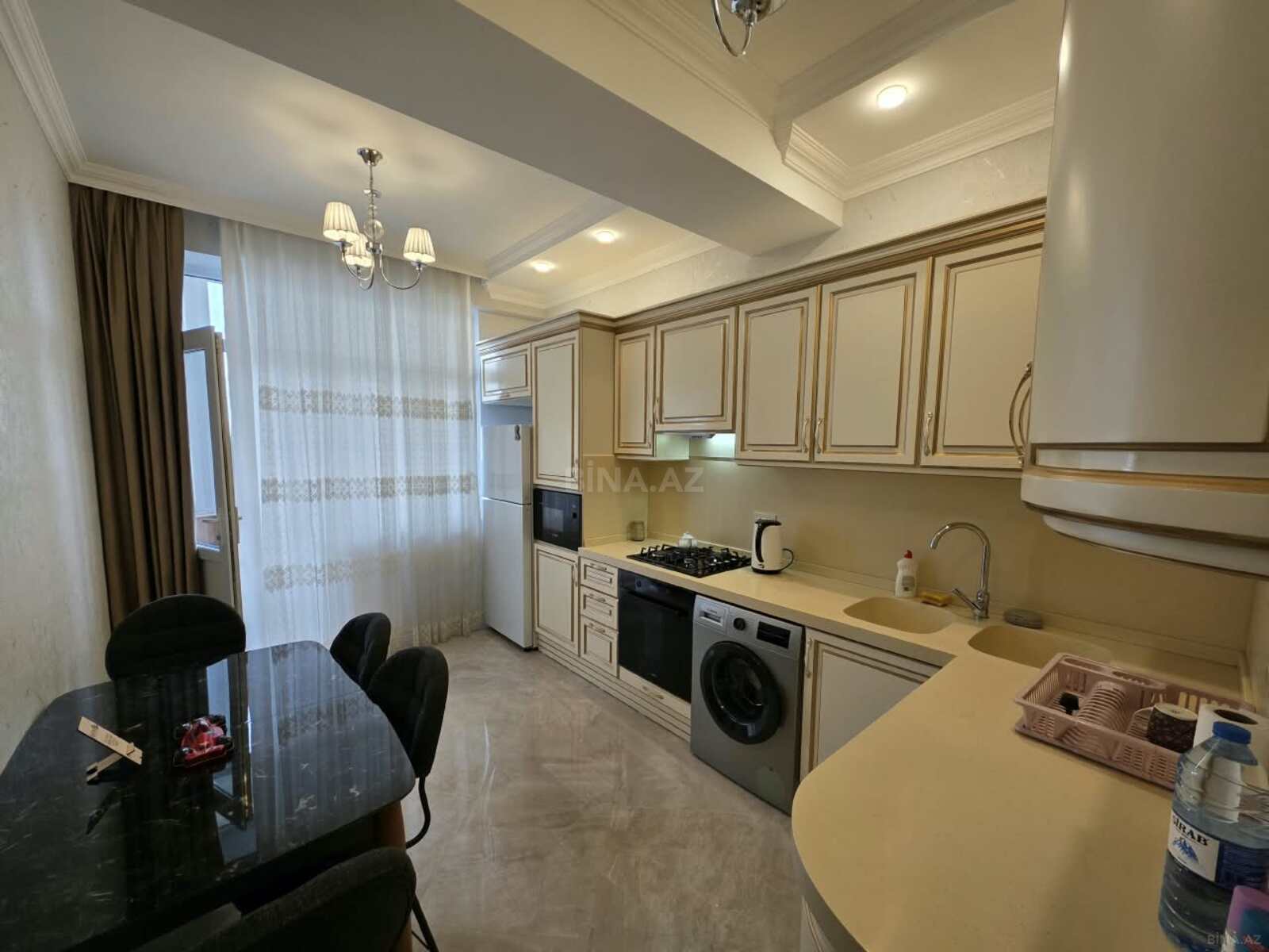 3 otaqlı Yeni tikili, Elmlər Akademiyası m., Bakı