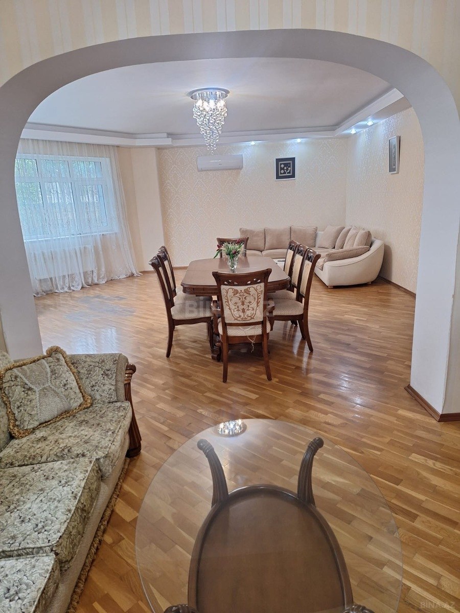 7 otaqlı Həyət evi/Bağ evi, Abşeron r., Bakı