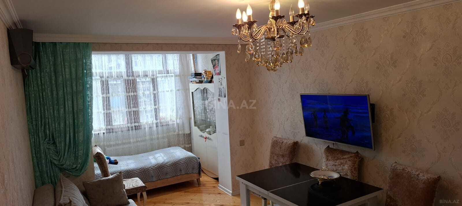 2 otaqlı Köhnə tikili, Azadlıq Prospekti m., Bakı