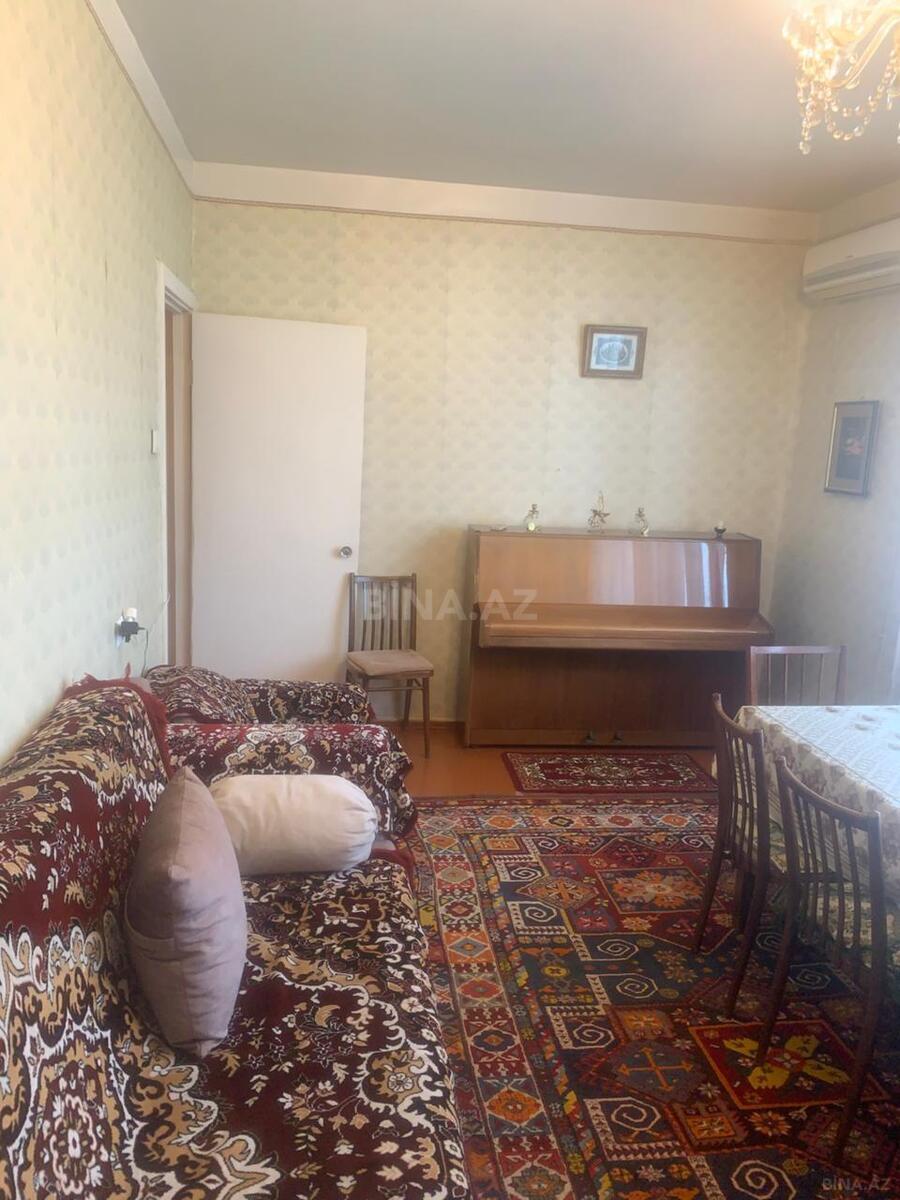 2 otaqlı Köhnə tikili, Memar Əcəmi m., Bakı