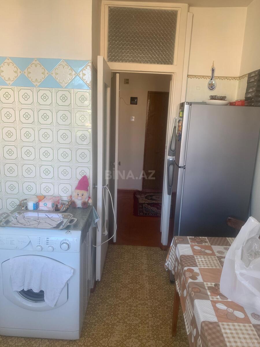 2 otaqlı Köhnə tikili, Memar Əcəmi m., Bakı