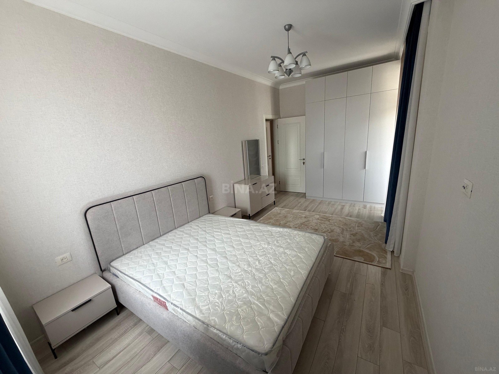 3 otaqlı Yeni tikili, Şah İsmayıl Xətai m., Bakı