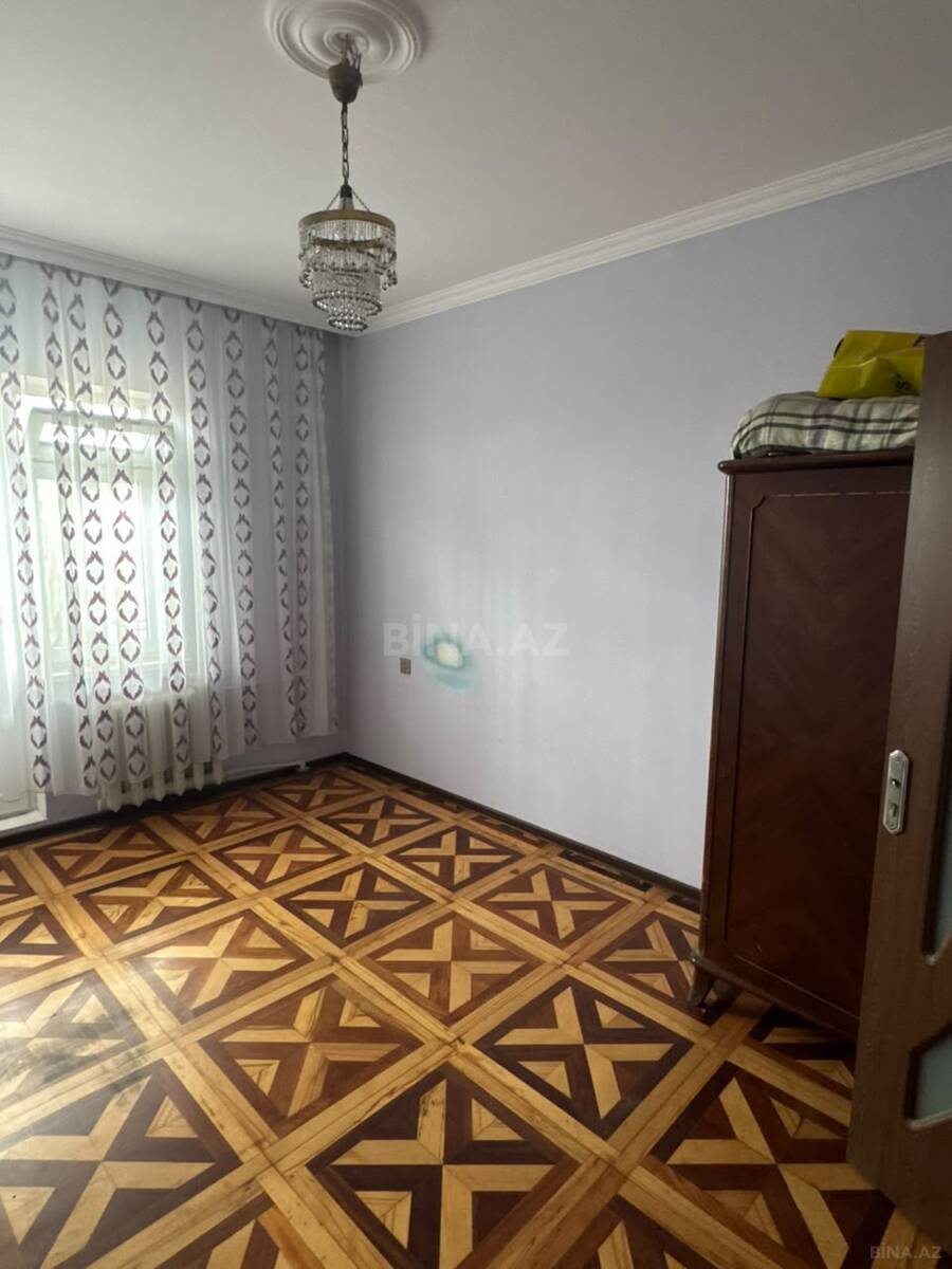 4 otaqlı Köhnə tikili, Həzi Aslanov q., Bakı