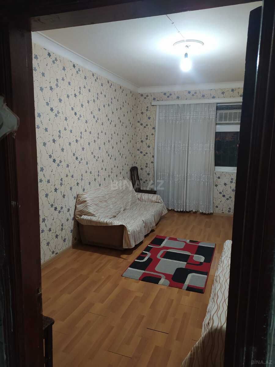 2 otaqlı Köhnə tikili, Memar Əcəmi m., Bakı