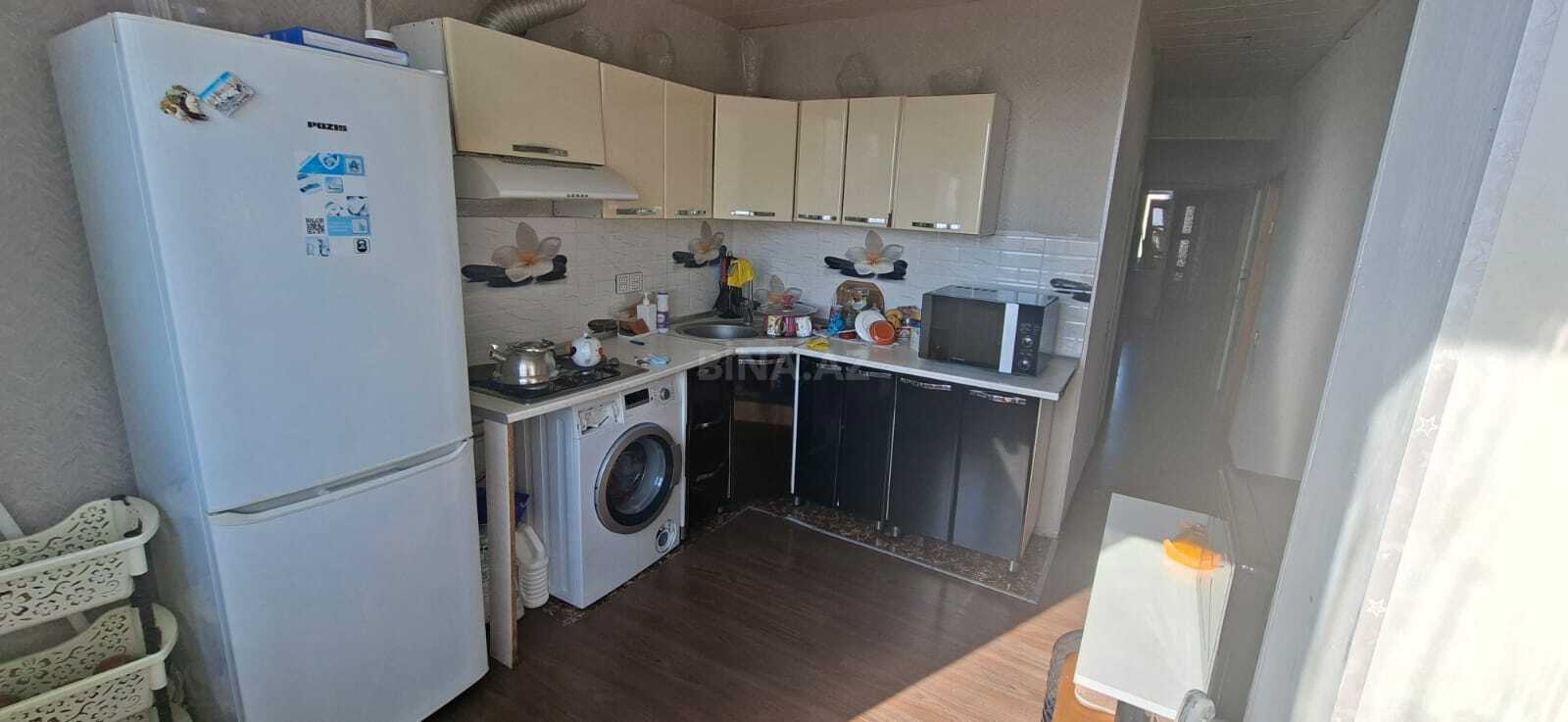 2 otaqlı Köhnə tikili, Xalqlar Dostluğu m., Bakı