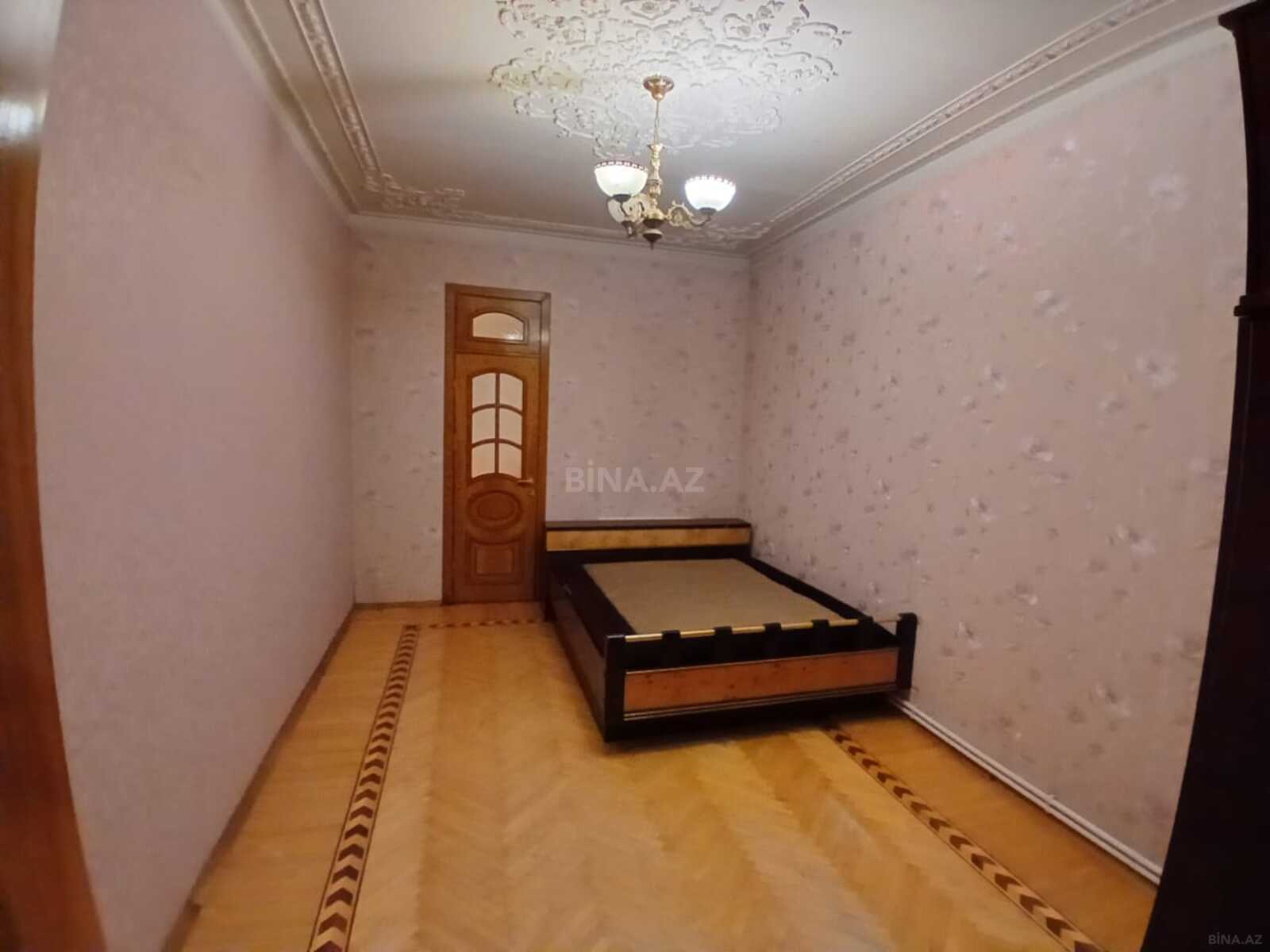 4 otaqlı Köhnə tikili, Gənclik m., Bakı