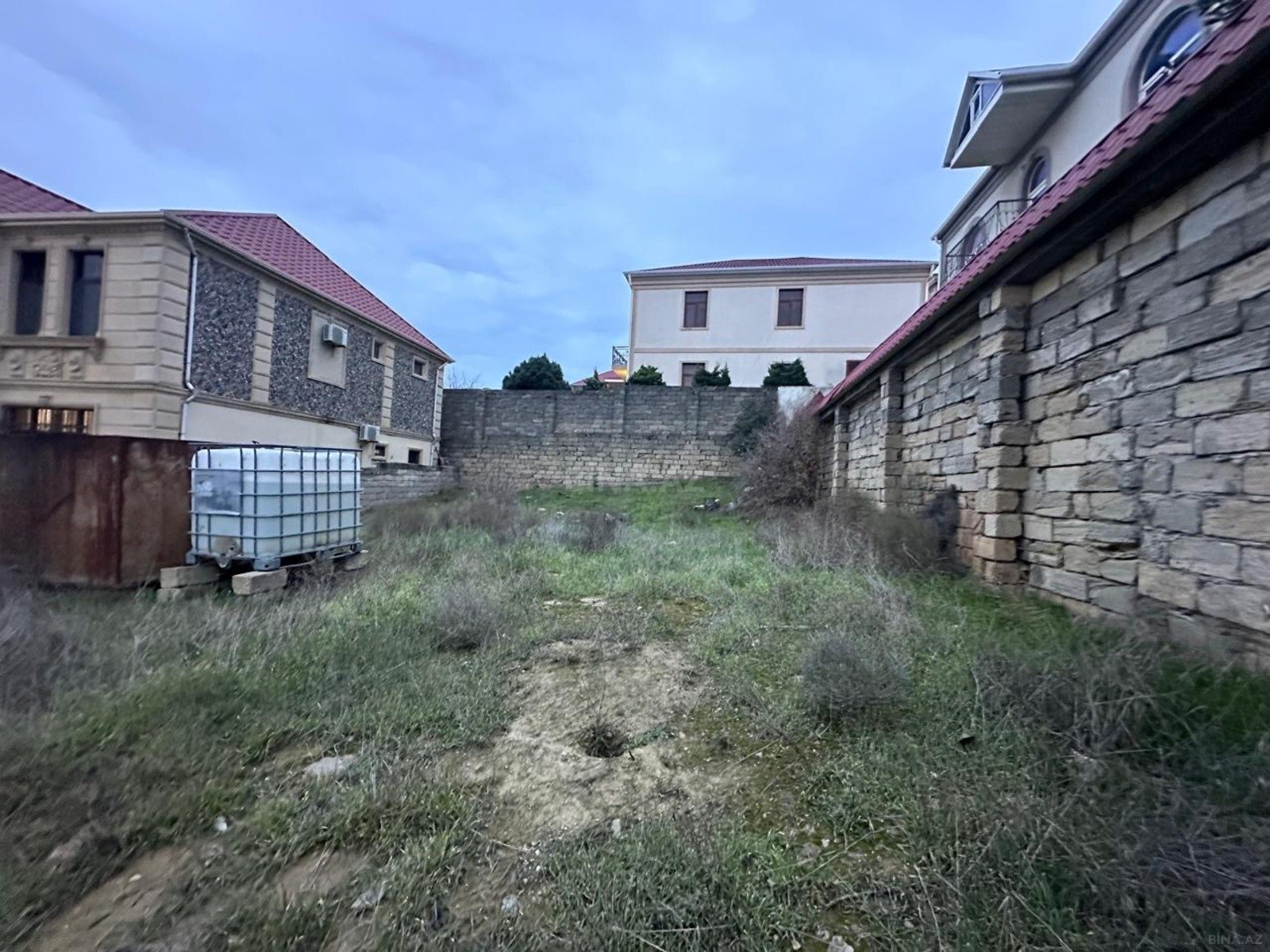 Torpaq Badamdar q., Bakı
