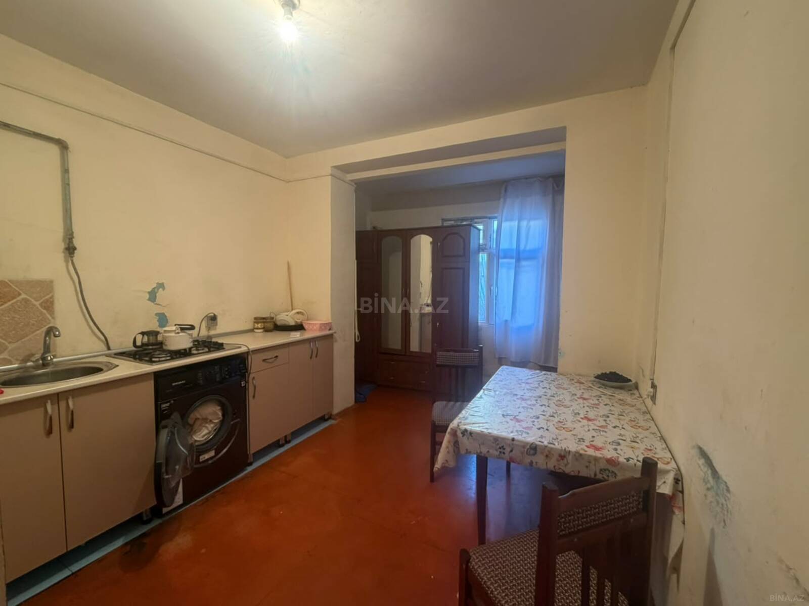 2 otaqlı Köhnə tikili, Neftçilər m., Bakı