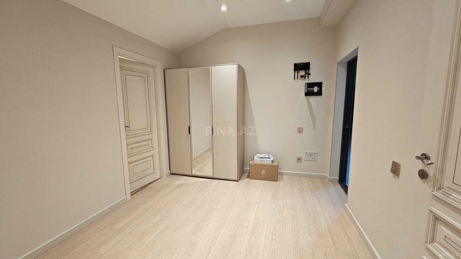 3 otaqlı Yeni tikili, Nizami m., Bakı