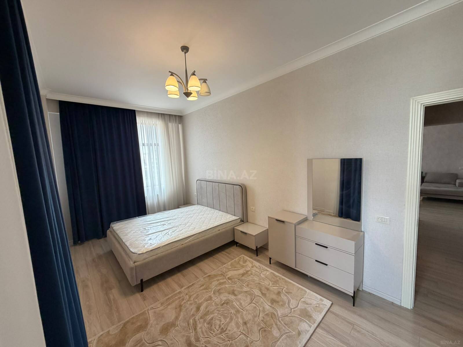 3 otaqlı Yeni tikili, Şah İsmayıl Xətai m., Bakı