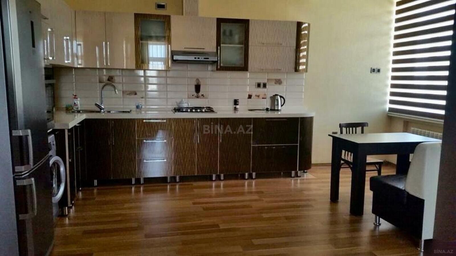 3 otaqlı Yeni tikili, Şah İsmayıl Xətai m., Bakı