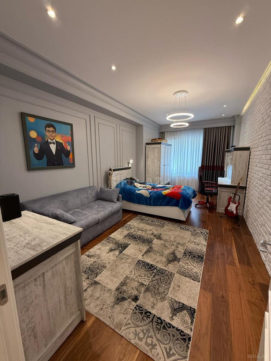 4 otaqlı Yeni tikili, Şah İsmayıl Xətai m., Bakı