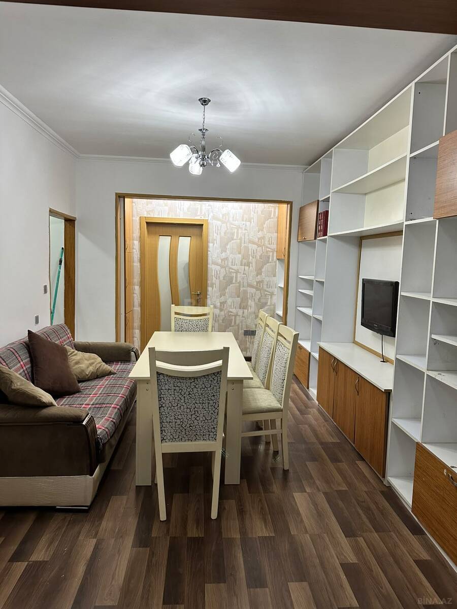 3 otaqlı Köhnə tikili, 20 Yanvar m., Bakı