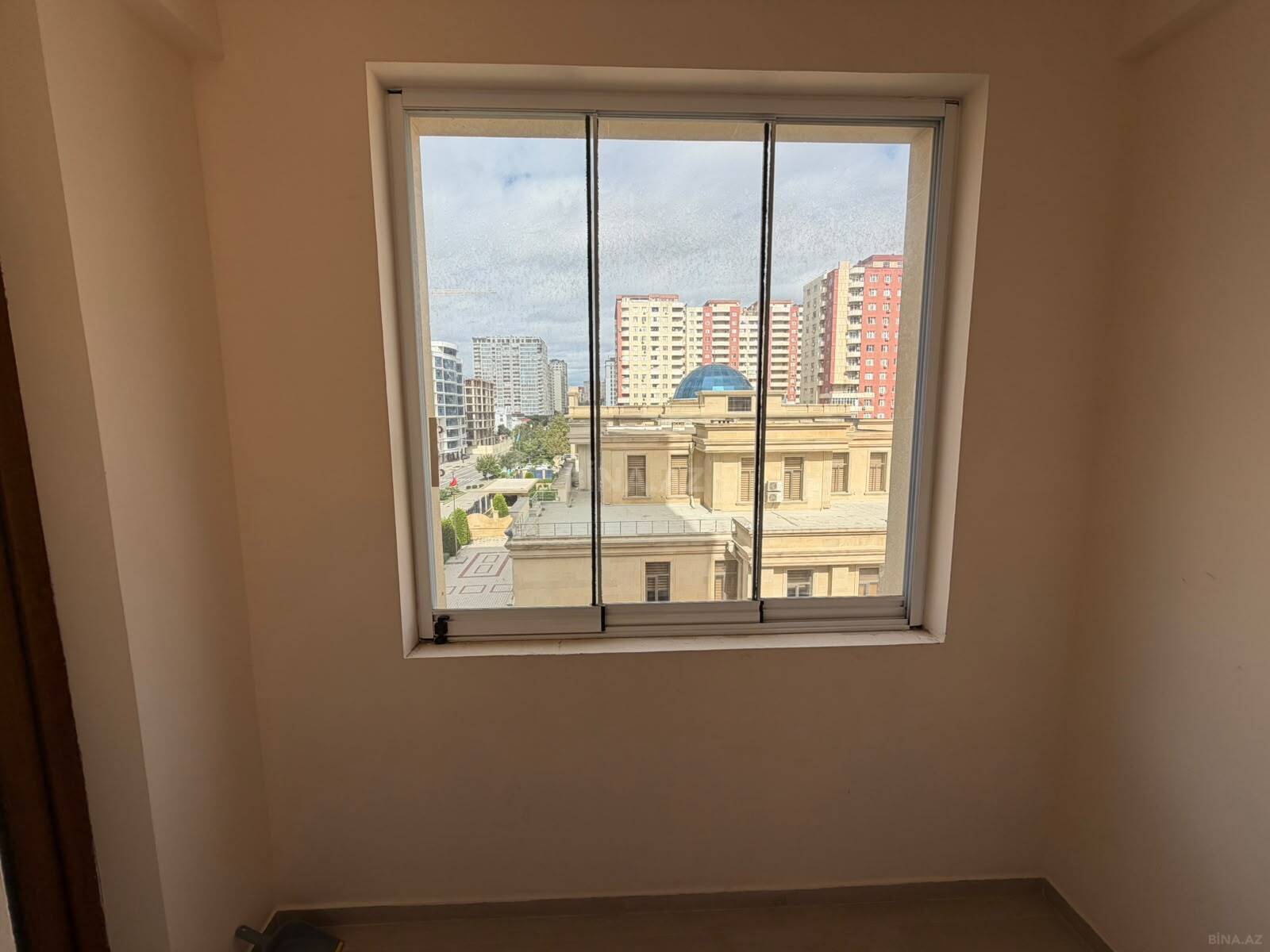 3 otaqlı Yeni tikili, Şah İsmayıl Xətai m., Bakı