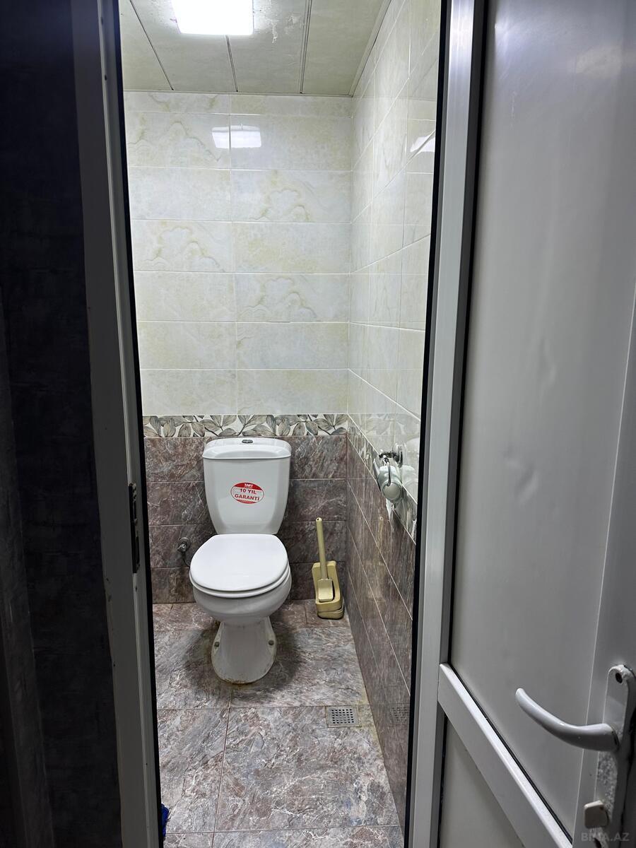 4 otaqlı Köhnə tikili, Xalqlar Dostluğu m., Bakı
