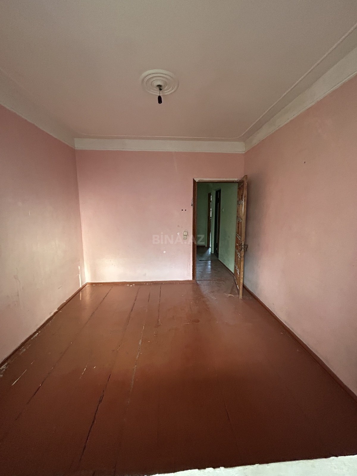4 otaqlı Köhnə tikili, Əhmədli m., Bakı