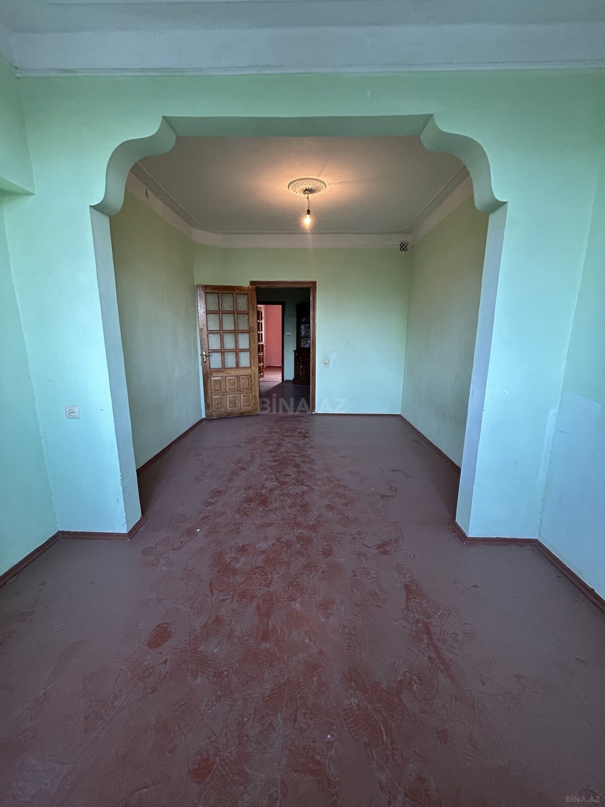4 otaqlı Köhnə tikili, Əhmədli m., Bakı