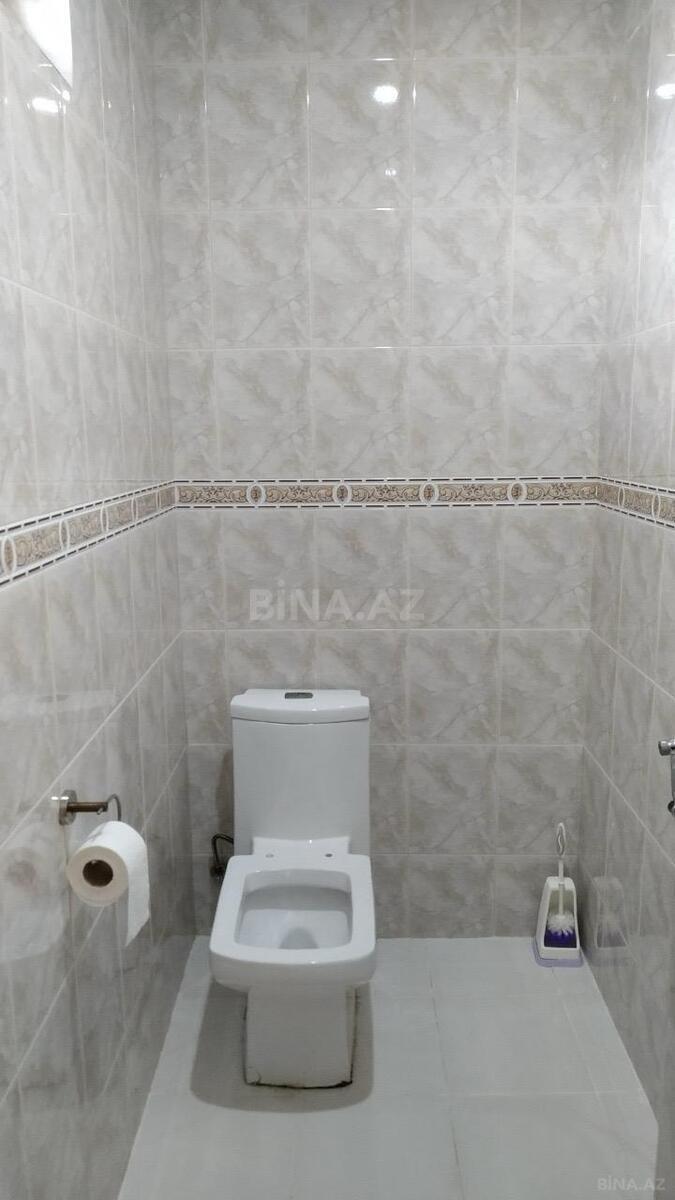 8 otaqlı Həyət evi/Bağ evi, Qaraçuxur q., Bakı