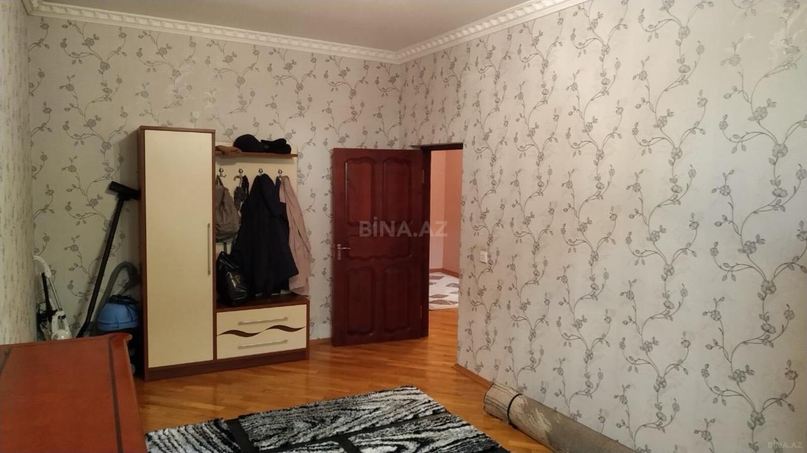 8 otaqlı Həyət evi/Bağ evi, Qaraçuxur q., Bakı