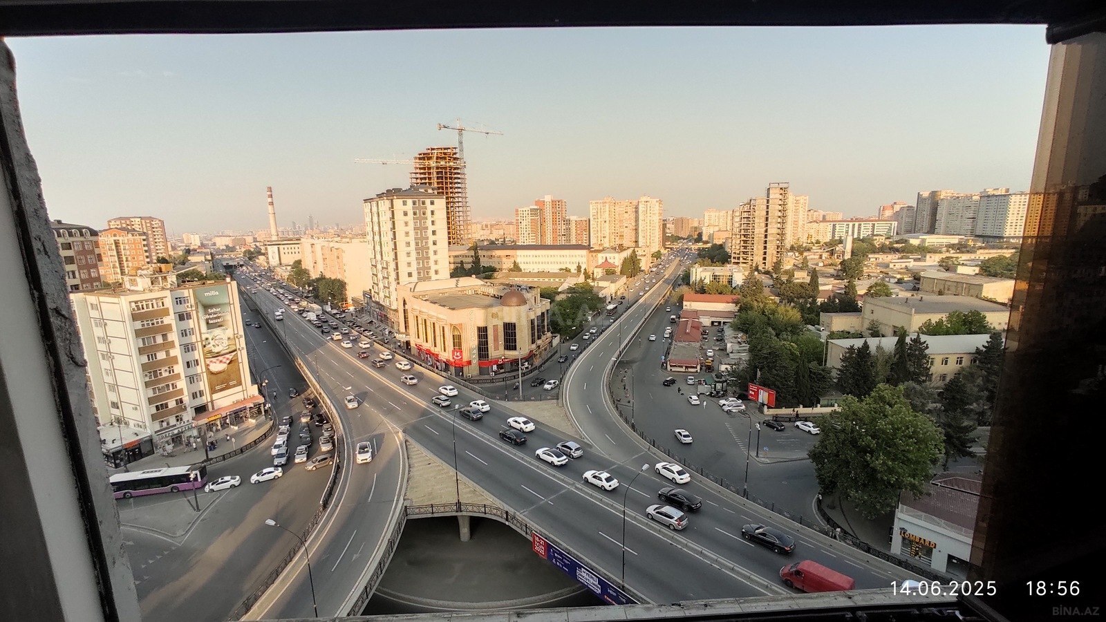 3 otaqlı Köhnə tikili, 20 Yanvar m., Bakı