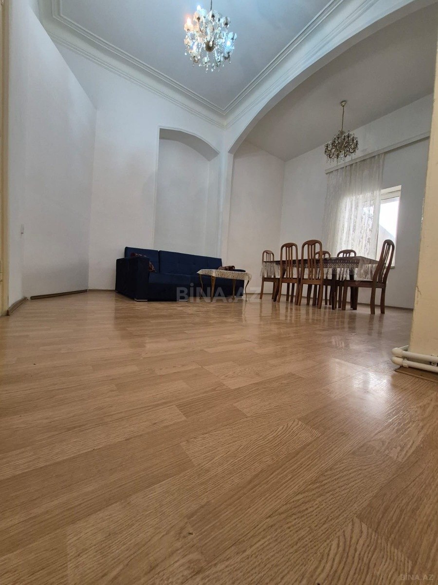 2 otaqlı Köhnə tikili, Sahil m., Bakı