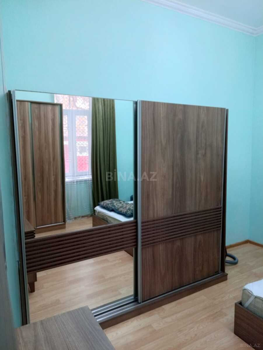 2 otaqlı Köhnə tikili, Nizami m., Bakı