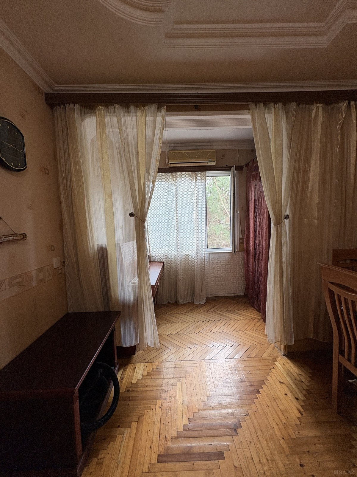 2 otaqlı Köhnə tikili, Memar Əcəmi m., Bakı