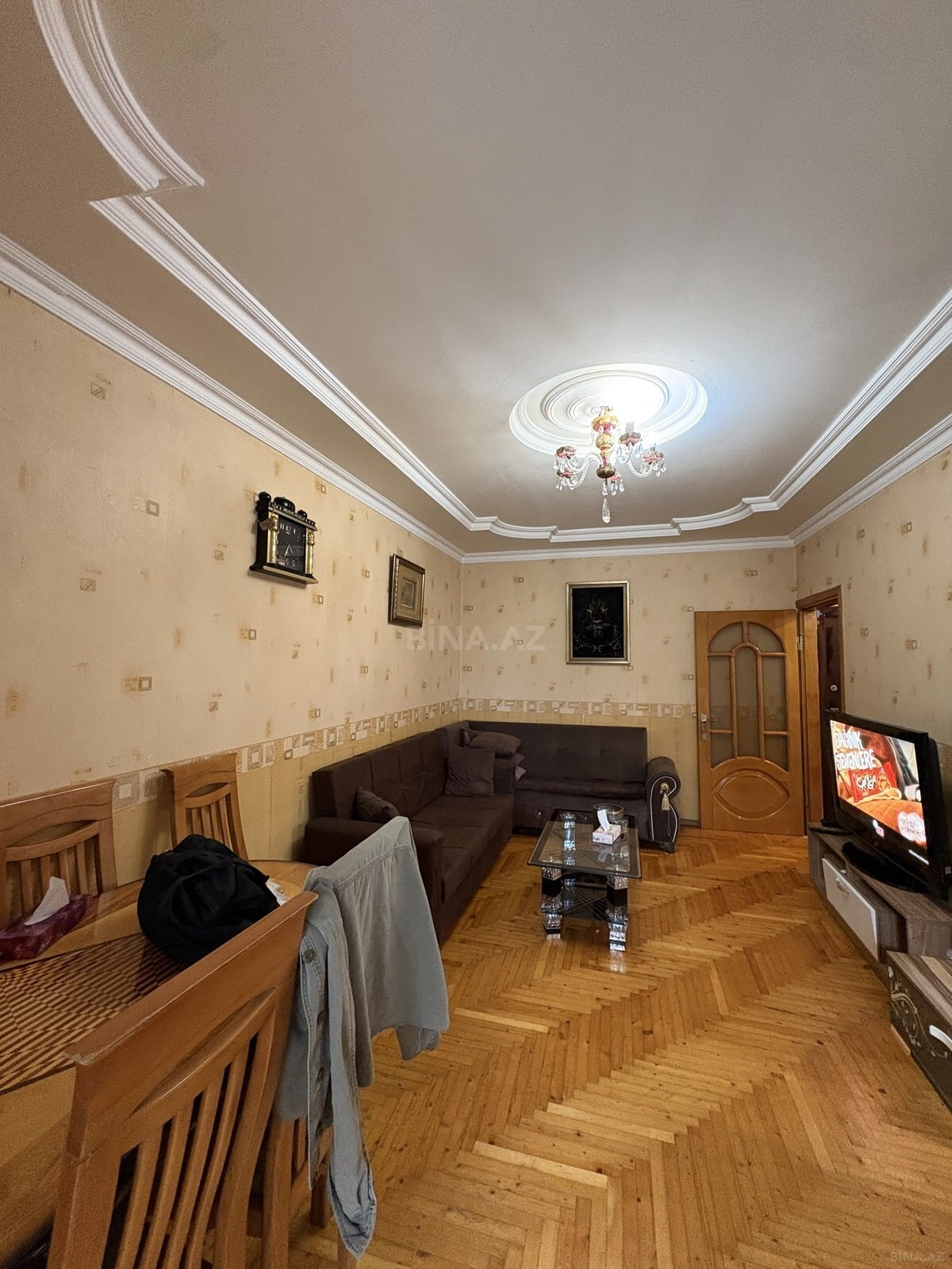 2 otaqlı Köhnə tikili, Memar Əcəmi m., Bakı