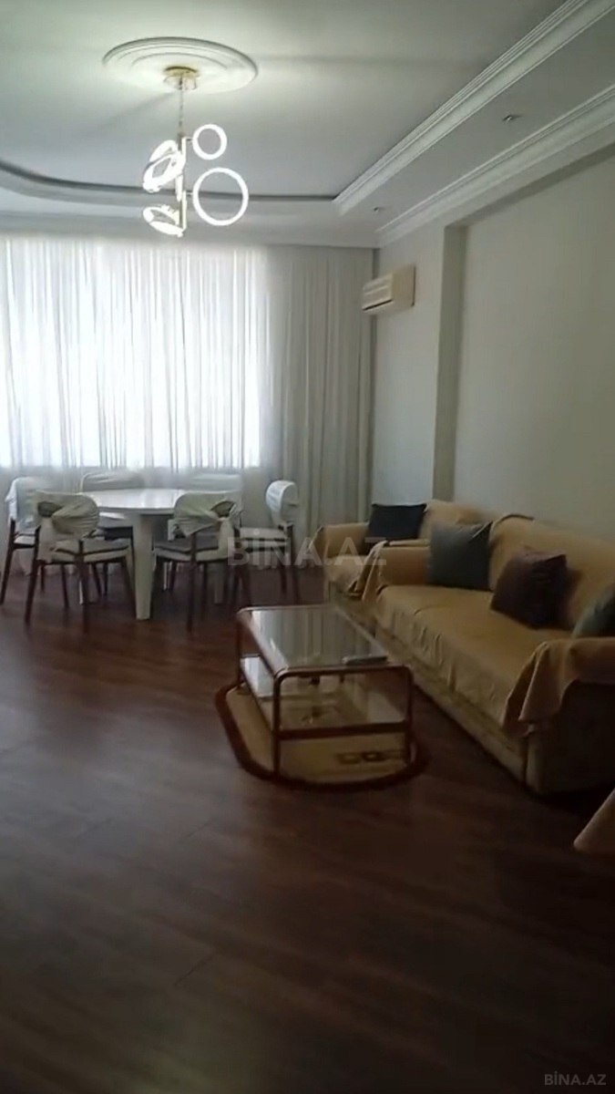 3 otaqlı Yeni tikili, Nizami m., Bakı